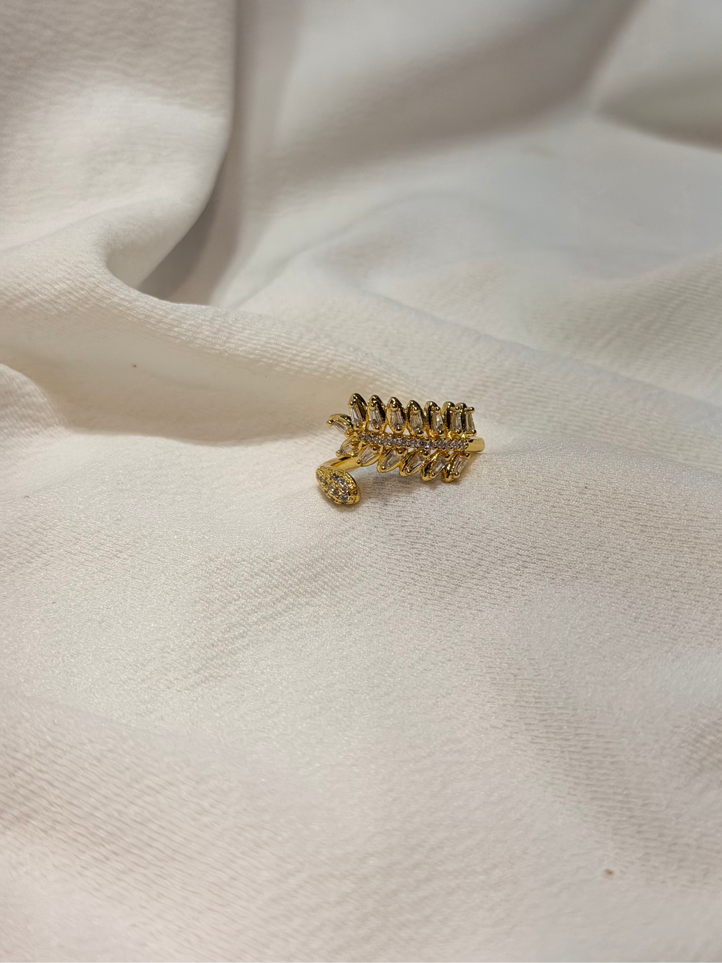 Leaf Shaped Adjustable Gold-plated Finger Ring