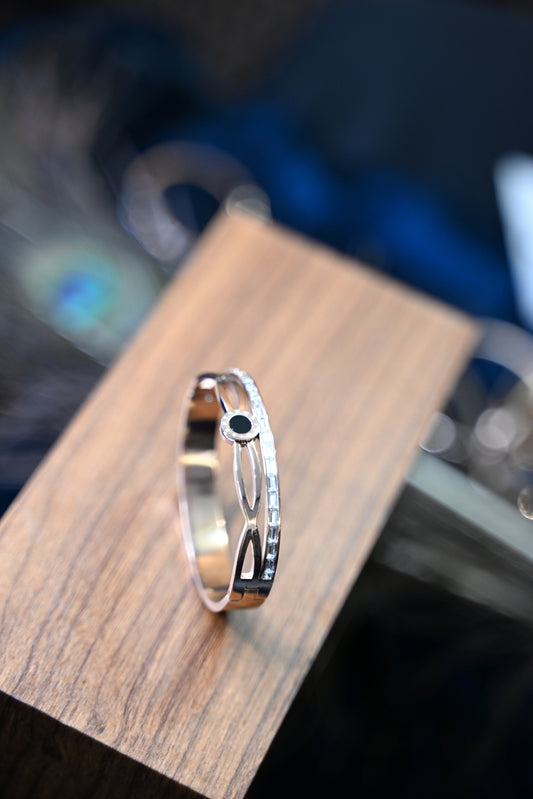 Stainless Steel Stone Anti-Tarnish Push Pull Bracelet