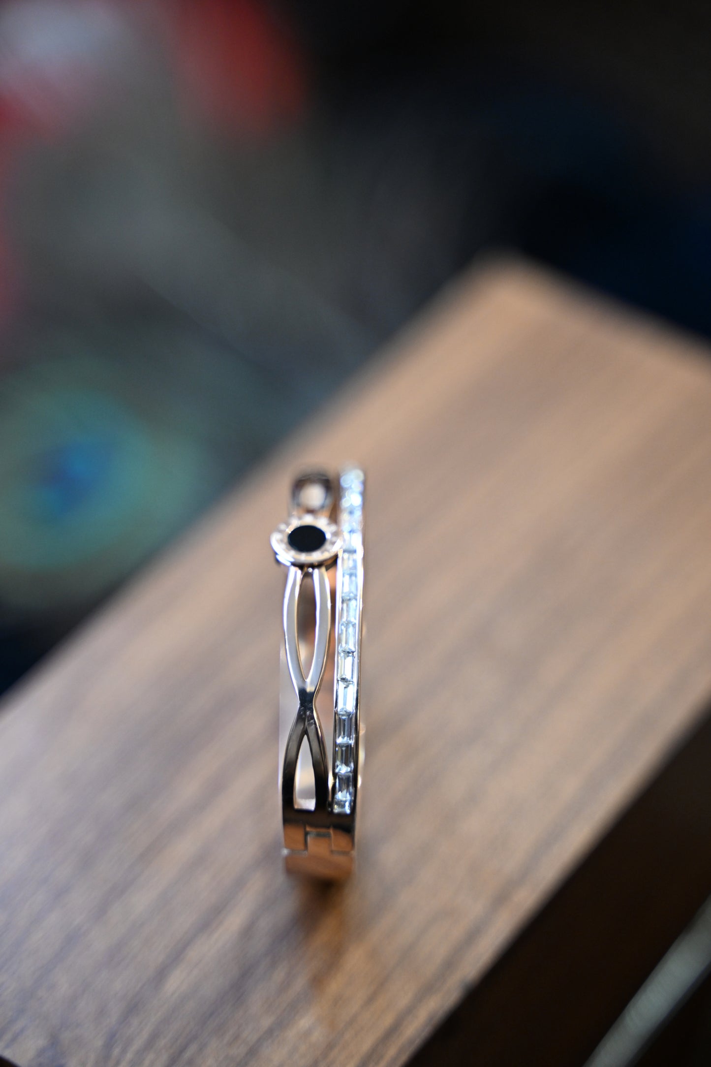 Stainless Steel Stone Anti-Tarnish Push Pull Bracelet