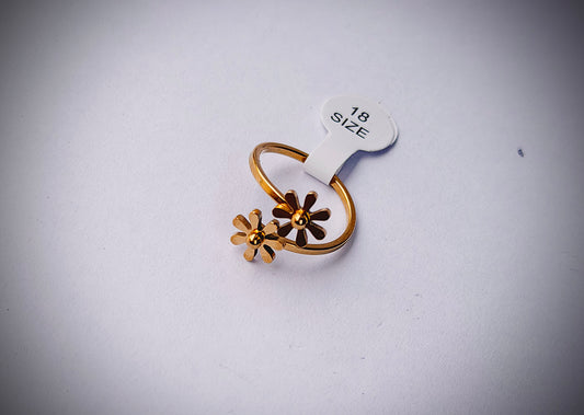 Daisy Flower Adjustable Gold Plated Stainless Steel Ring
