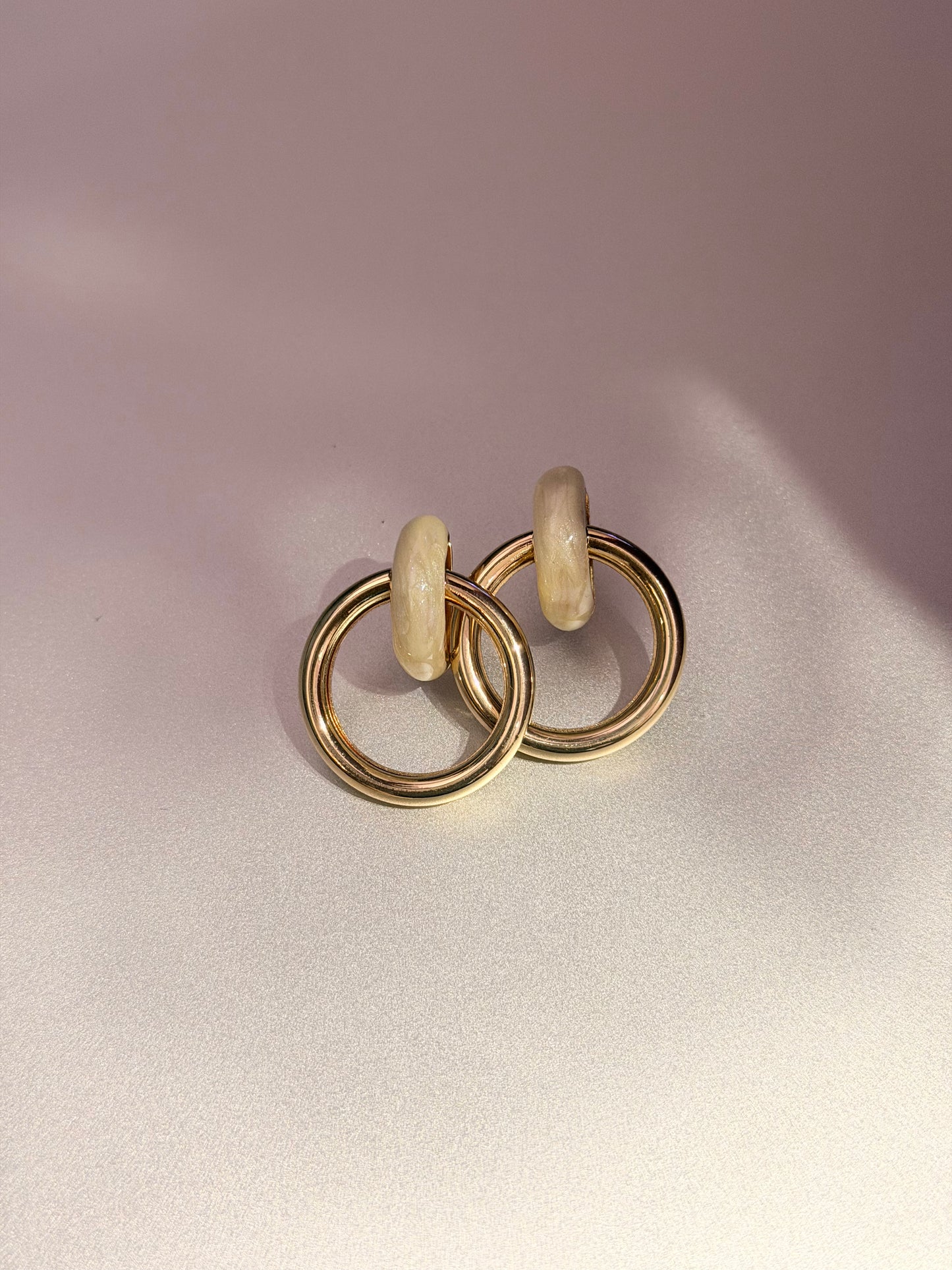 Round Western Fashion Earring