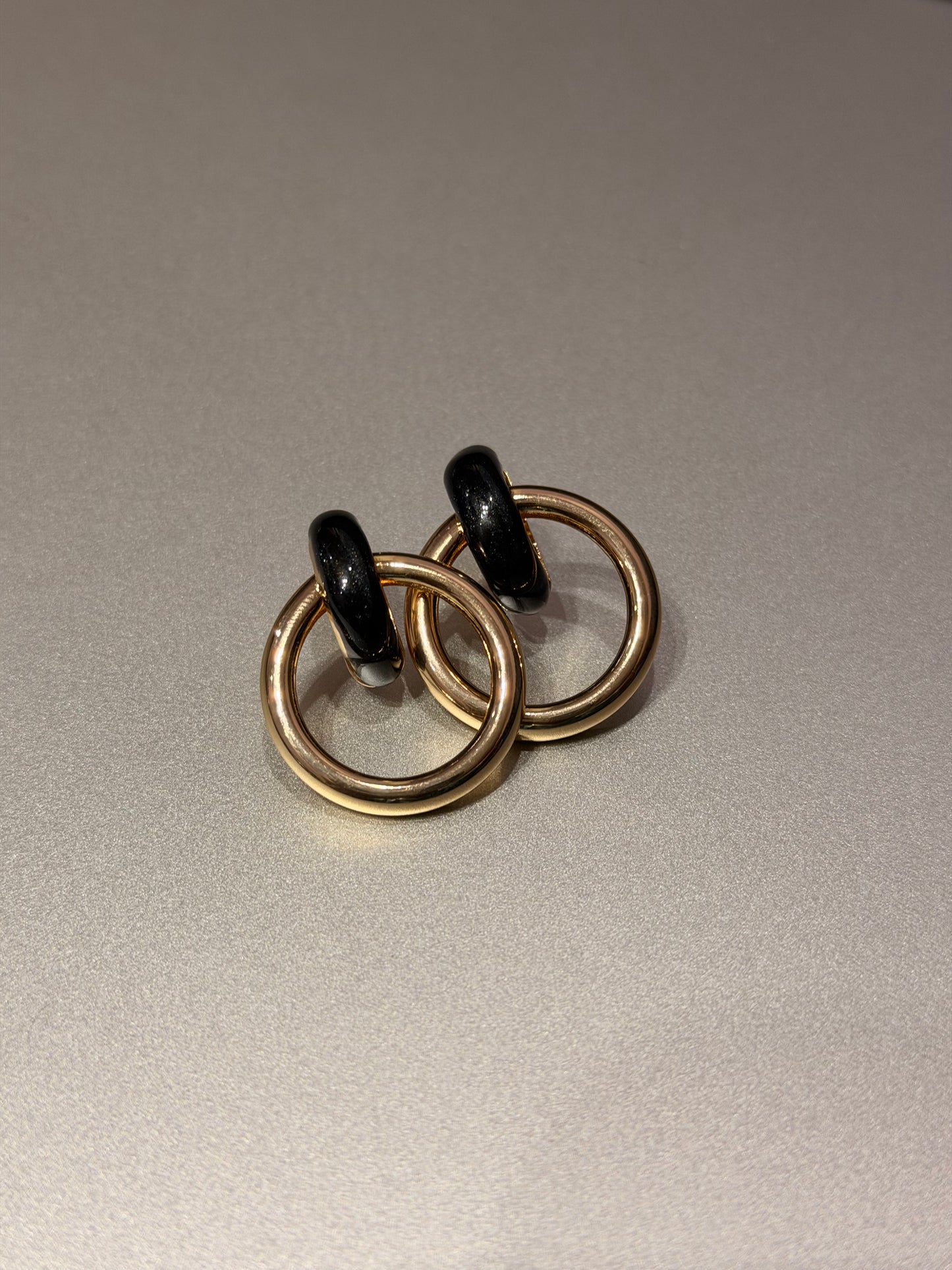 Round Western Fashion Earring