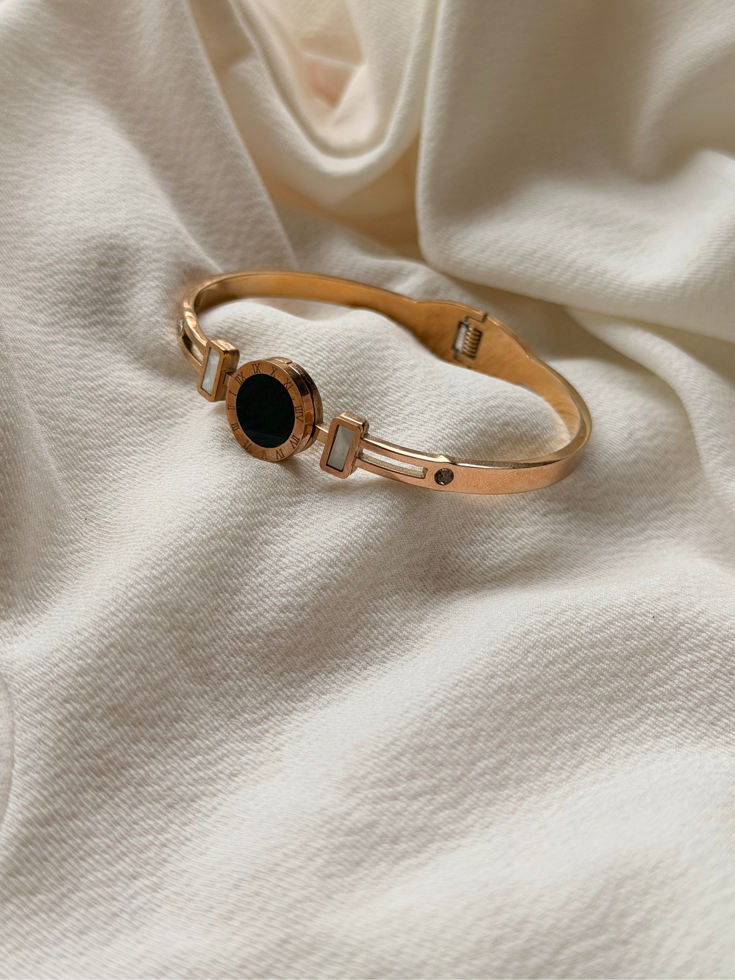 Black Enamel Roman Numeral Rosegold Antitarnish Stainless Steel Bracelet