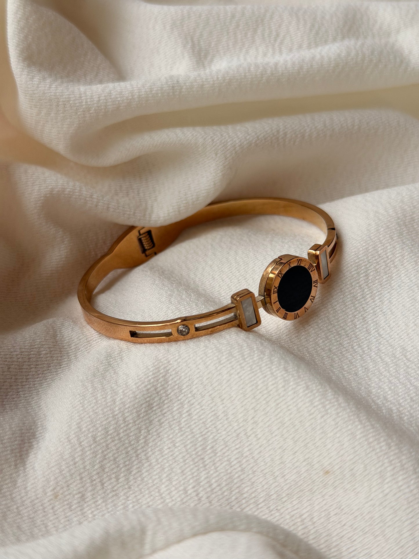 Black Enamel Roman Numeral Rosegold Antitarnish Stainless Steel Bracelet