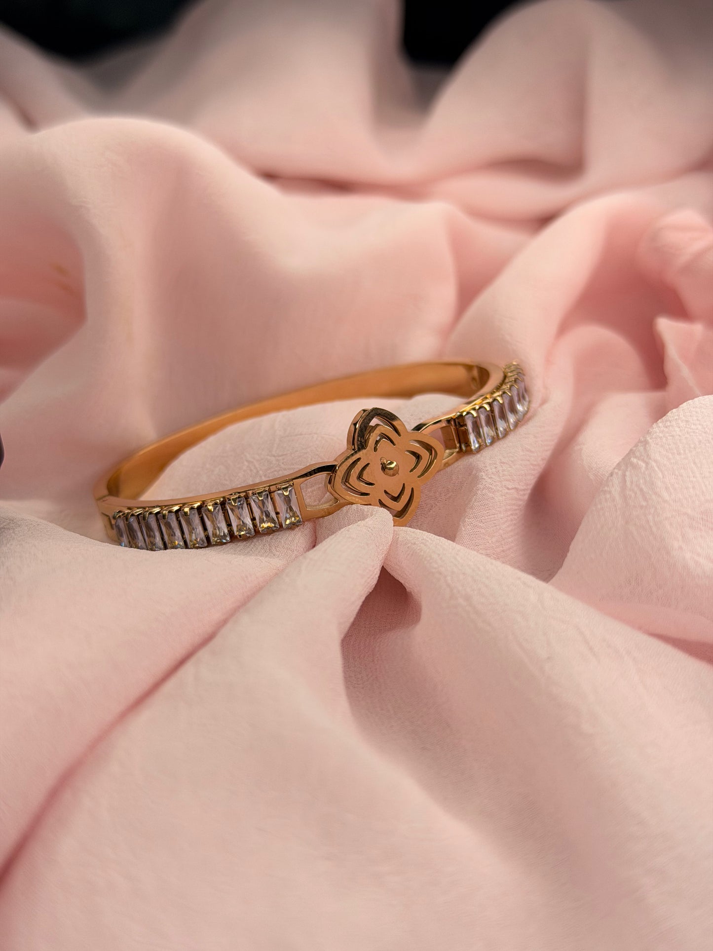 American Diamond Rose Gold-Plated AntiTarnish Push Pull Bracelet