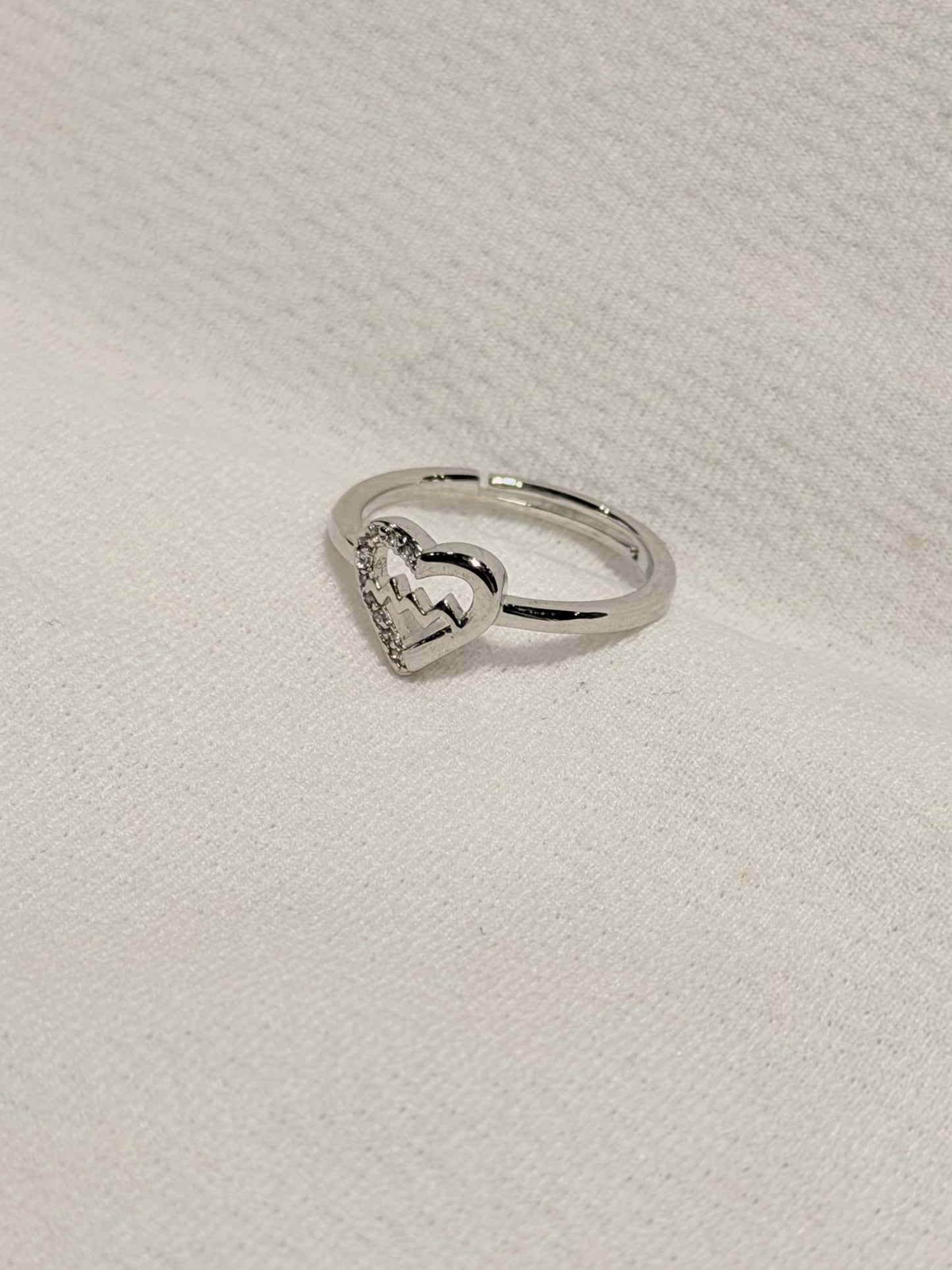 Heart rate Shaped Ring
