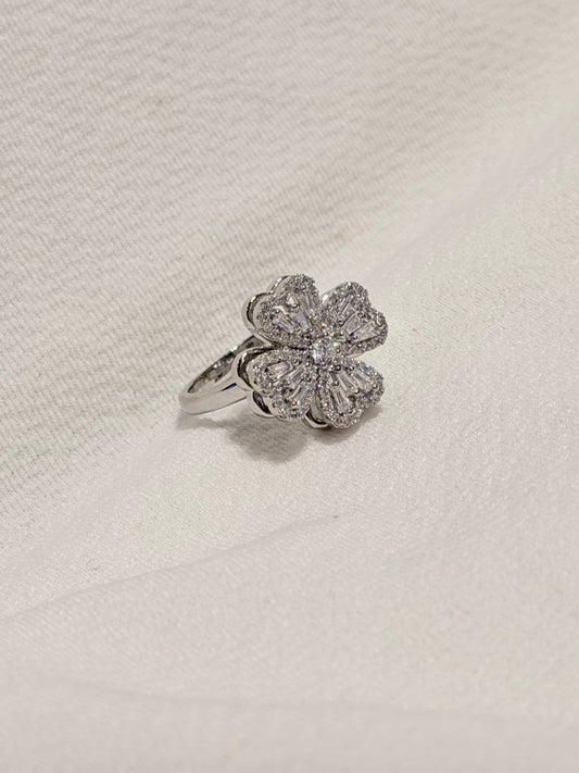 Floral-shaped Spinner silver Ring