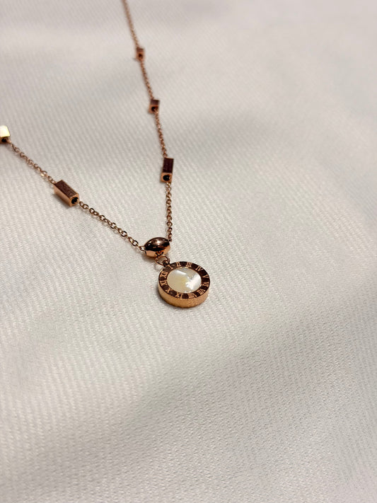 Two-side Wear Roman Numeral RG Chain Pendant