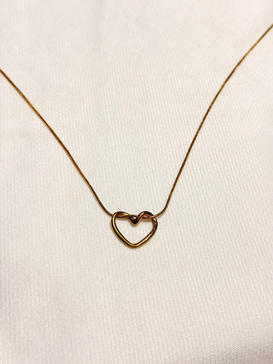 Heart Shaped 22k Gold Plated Stainless Steel Anti Tarnish Chain Pendant