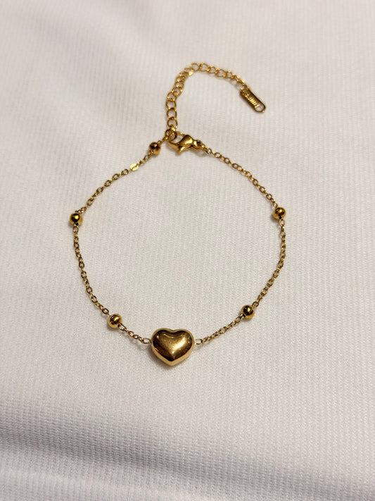 Central Heart Charm 18k Gold plated Stainless Steel  Bracelet