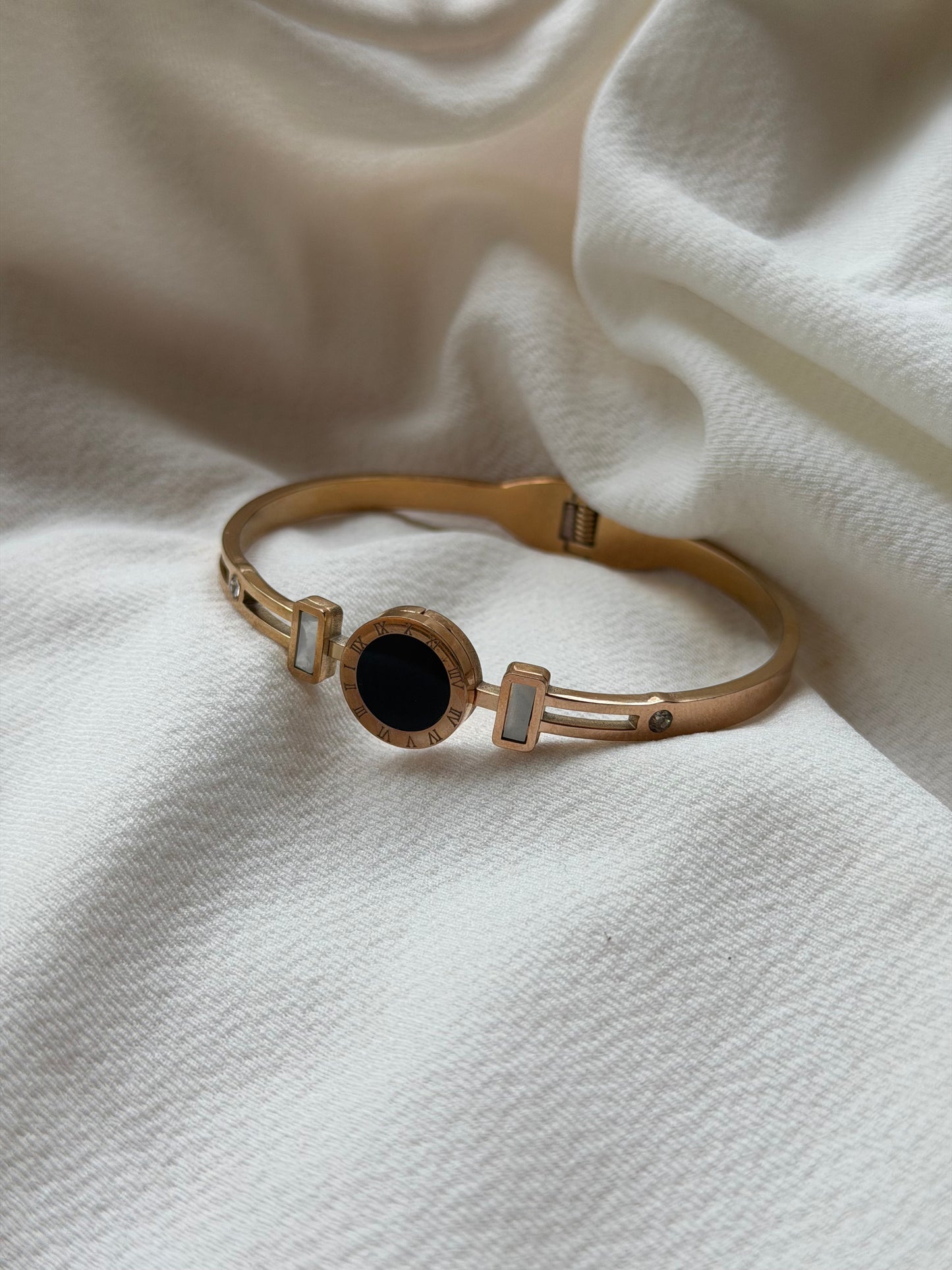 Black Enamel Roman Numeral Rosegold Antitarnish Stainless Steel Bracelet